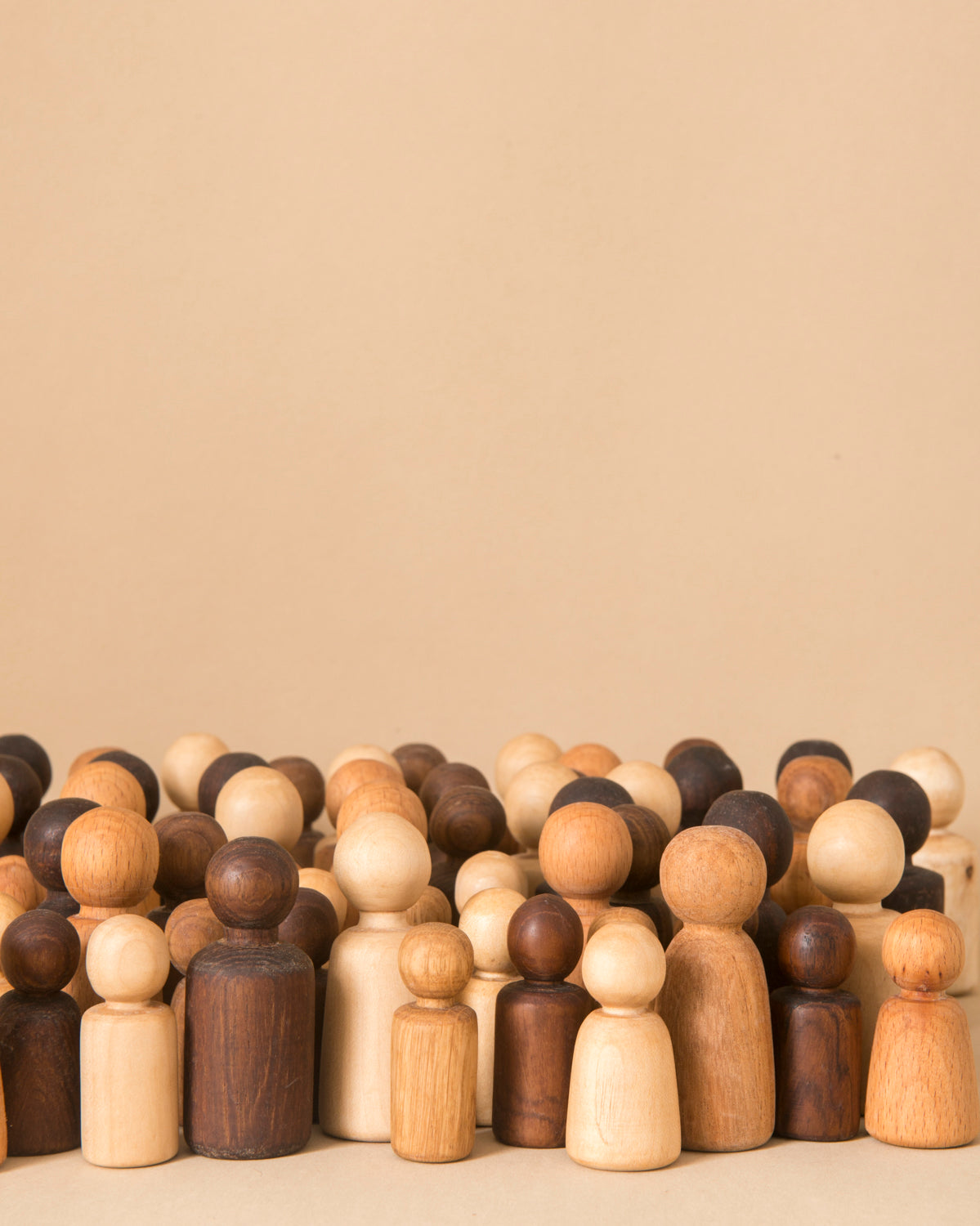 Wee Folk: Wooden Peg Dolls