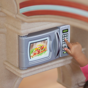 Alcazie Step2 Grand Walk-In Kitchen