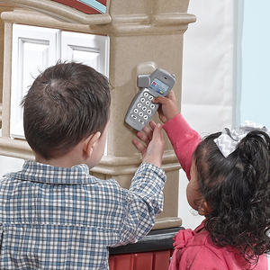 Alcazie Step2 Grand Walk-In Kitchen