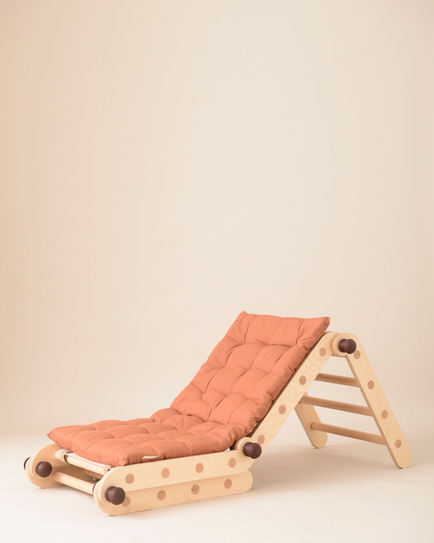 Cushion attachment for Transformable Pikler Triangle