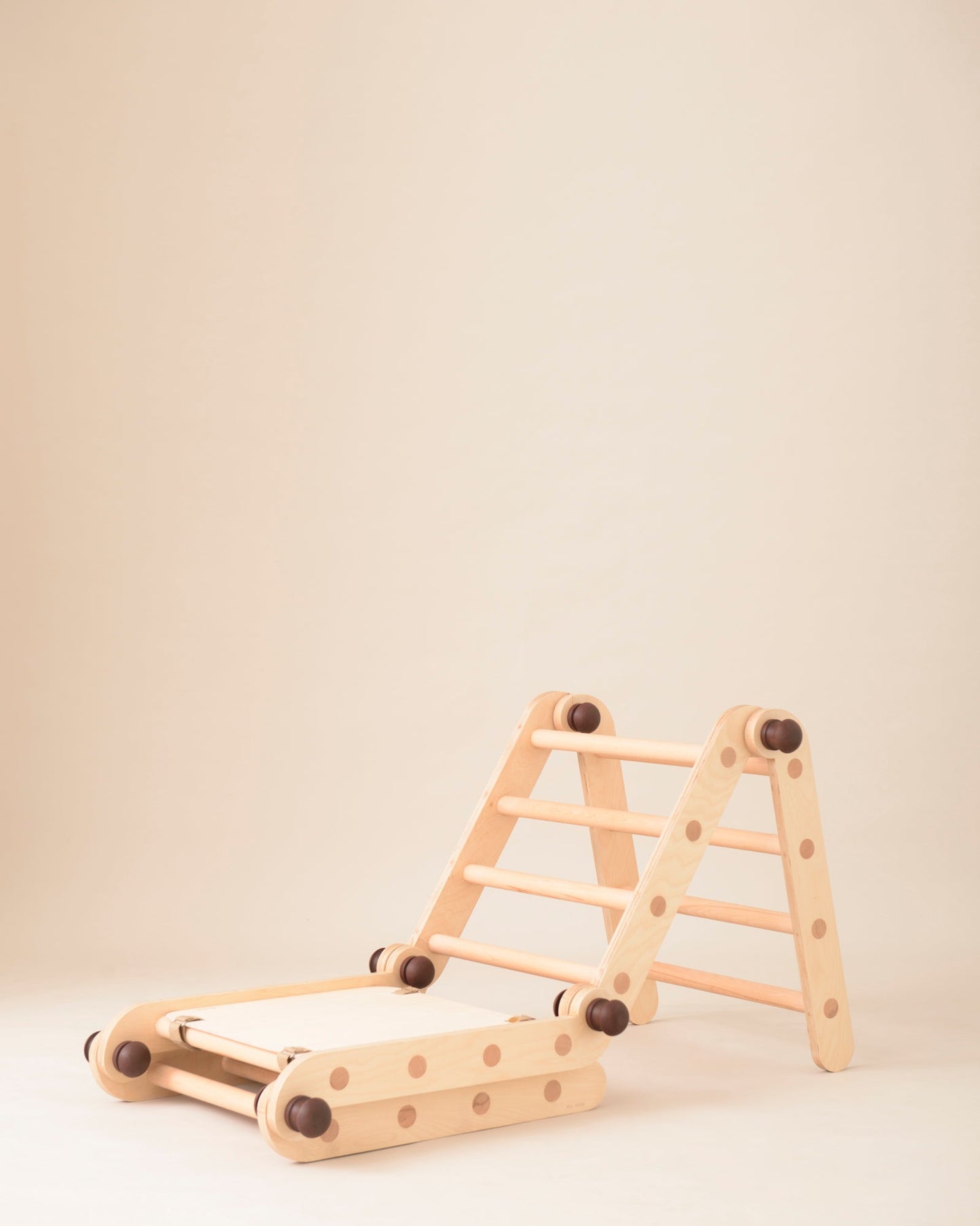 Cushion attachment for Transformable Pikler Triangle