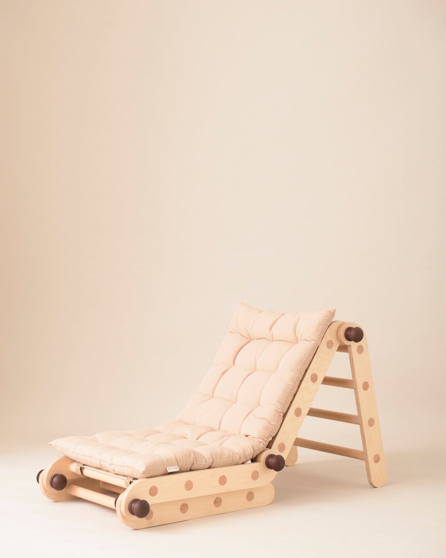 Cushion attachment for Transformable Pikler Triangle