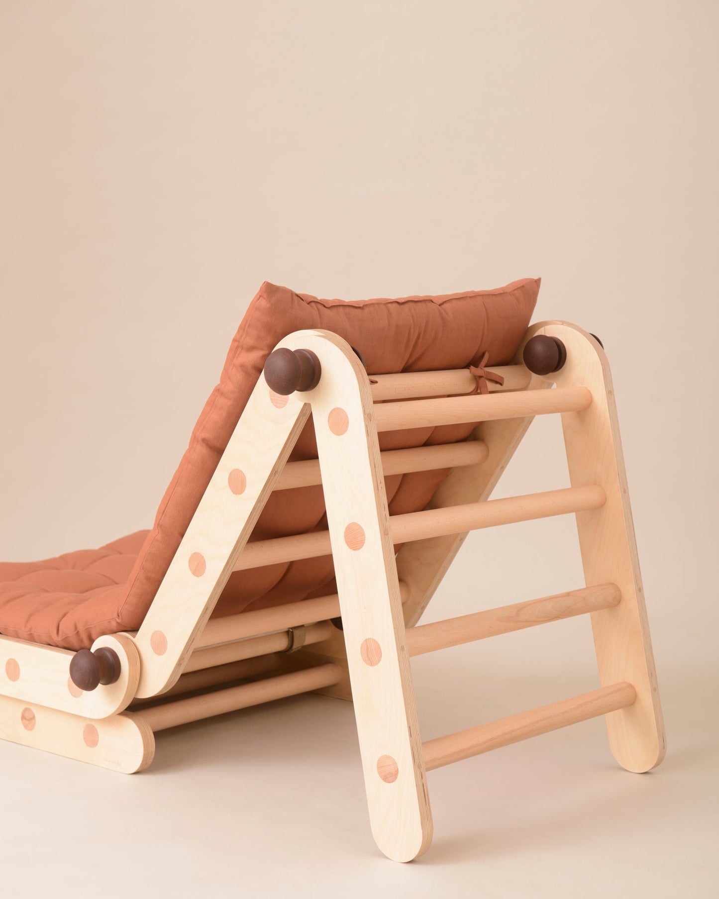 Cushion attachment for Transformable Pikler Triangle