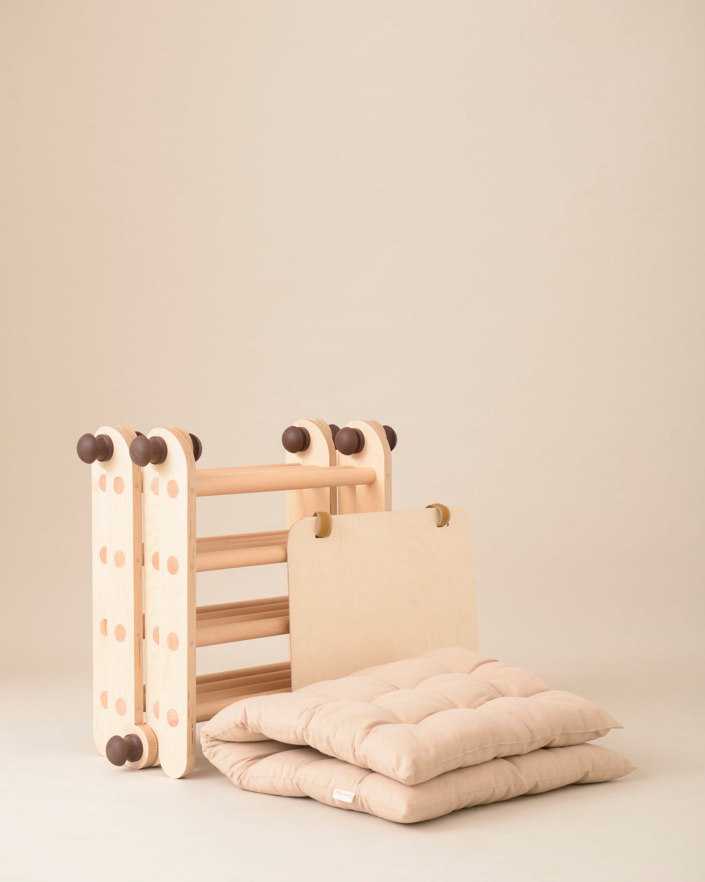 Cushion attachment for Transformable Pikler Triangle