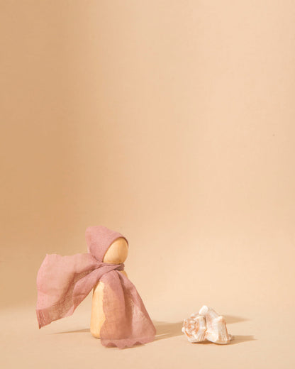 Wee Folk: Wooden Peg Dolls