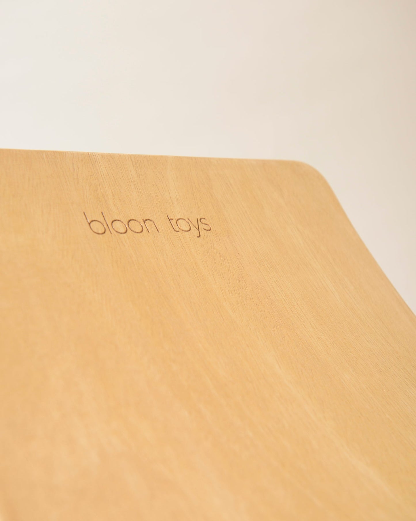 Curvy board 2.0 (Cork-Lined Balance Board in Yellow)