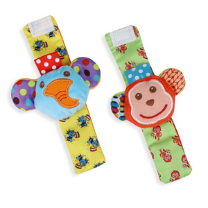 Newborn Play Kit With High Contrast Cards, Toy Rattles And Teethers 6 Items 0-12M - Multicolour
