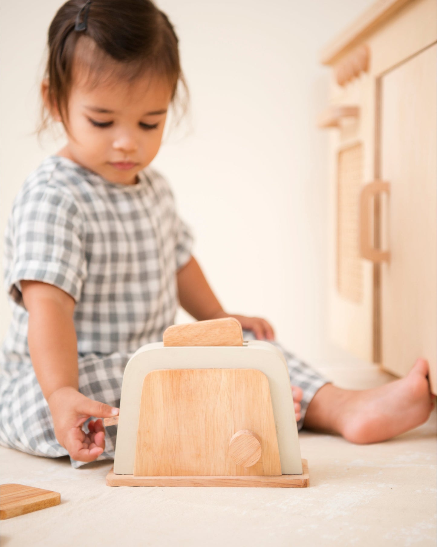 Pop-up Toaster for Pretend Play